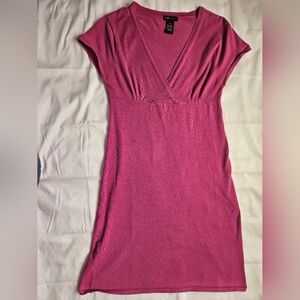 BCBG Maxazaria Womens Pink Deep V-neck Short Sleeve Sweater Dress Size Medium
